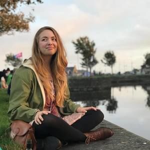 Meet your Posher, Carlyn